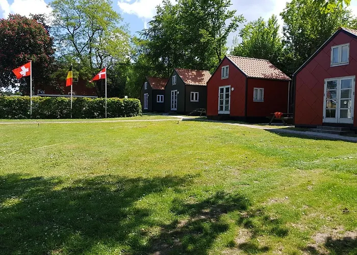 Hotell Lillevang 2*